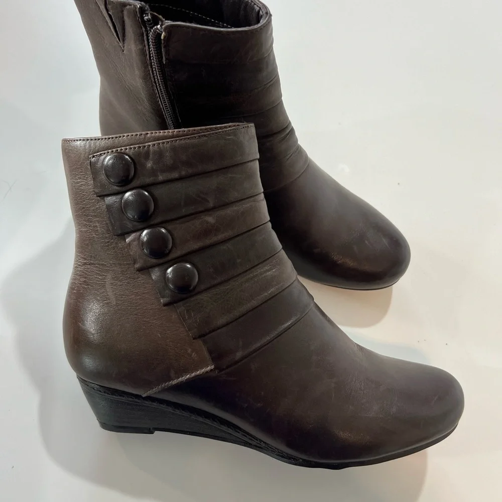 Spring Step Dark Brown Ankle Booties Fennel